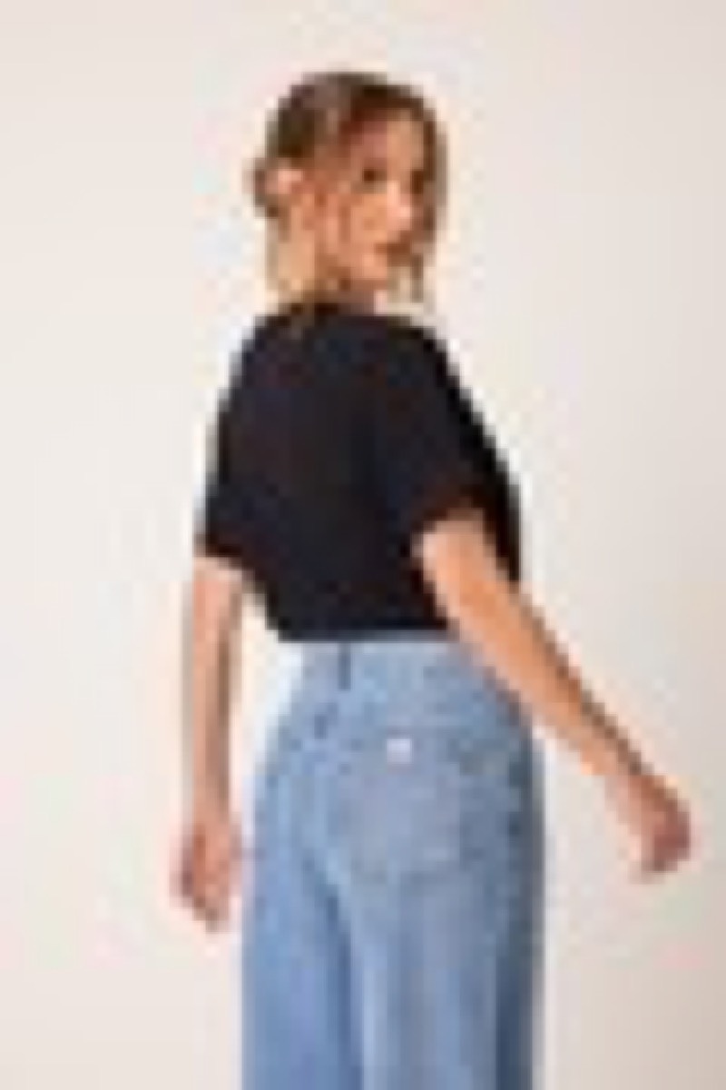 Kit 3 T-Shirts Essenciais em Algodão