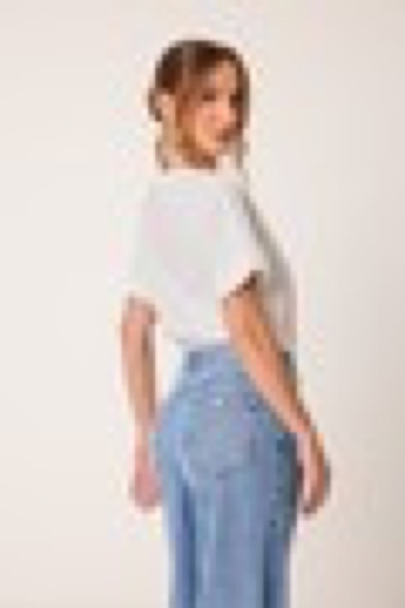 Kit 3 T-Shirts Essenciais em Algodão